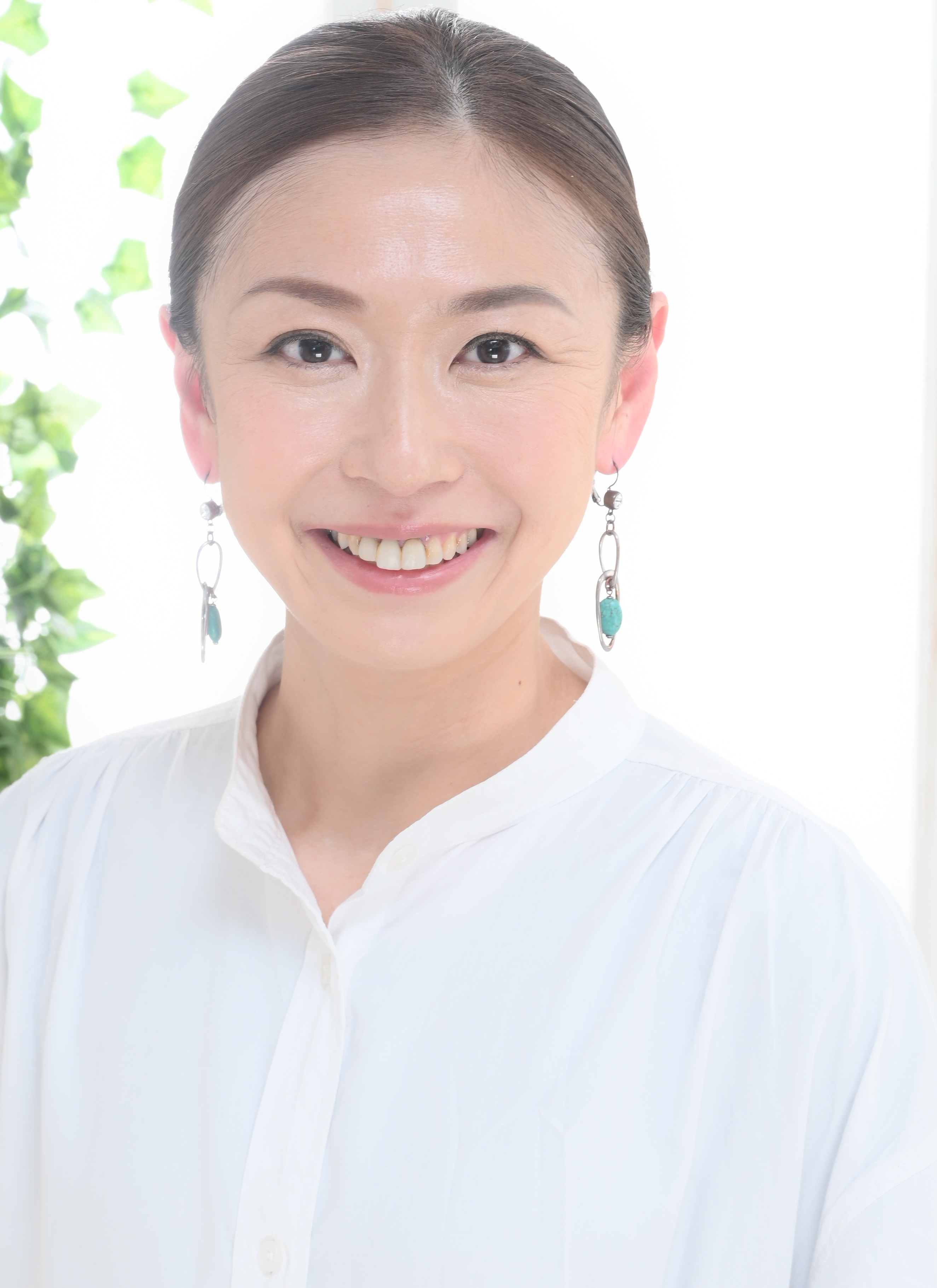 高津式ファイシャルヨガインストラクター 小松 よしえ